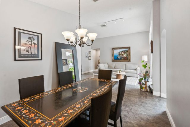 1102 Hickory Way, Weston, FL 33327