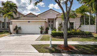 1102 Hickory Way, Weston, FL 33327
