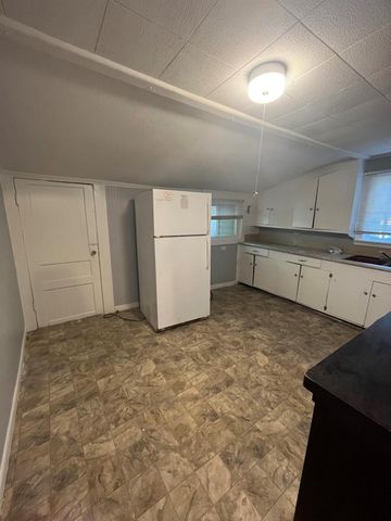 204 5th Ave., Hattiesburg, MS 39401