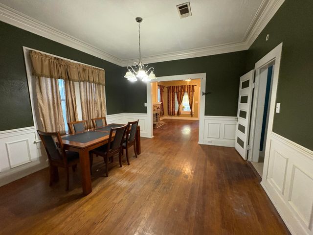 204 5th Ave., Hattiesburg, MS 39401