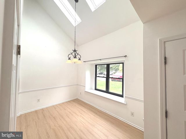 3 HEATHER CT, Newtown, PA 18940