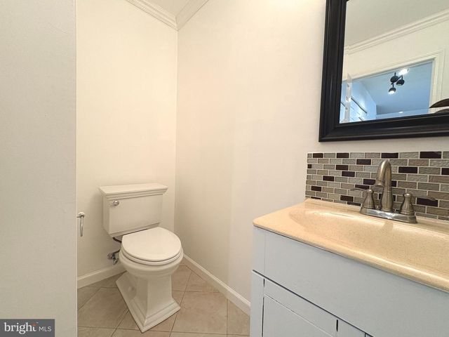 3 HEATHER CT, Newtown, PA 18940