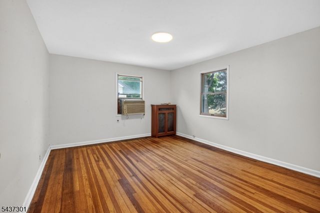 489 Maple Ave, Teaneck Twp., NJ 07666