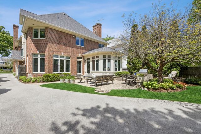 5033 Woodland Avenue, Western Springs, IL 60558