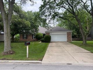 5710 Silentbrook Lane, Rolling Meadows, IL 60008