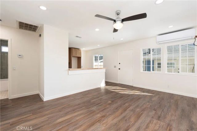 1887 Saint Louis Avenue, Signal Hill, CA 90755