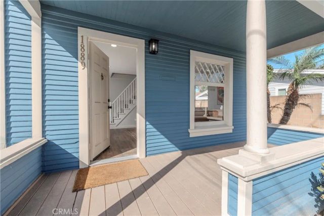 1887 Saint Louis Avenue, Signal Hill, CA 90755