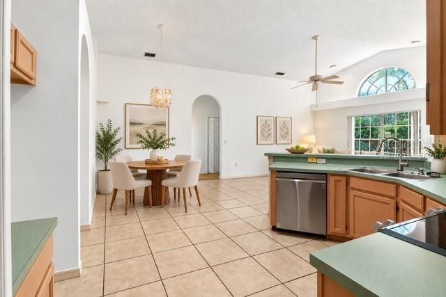 168 PINE LAKE VIEW DRIVE, Davenport, FL 33837