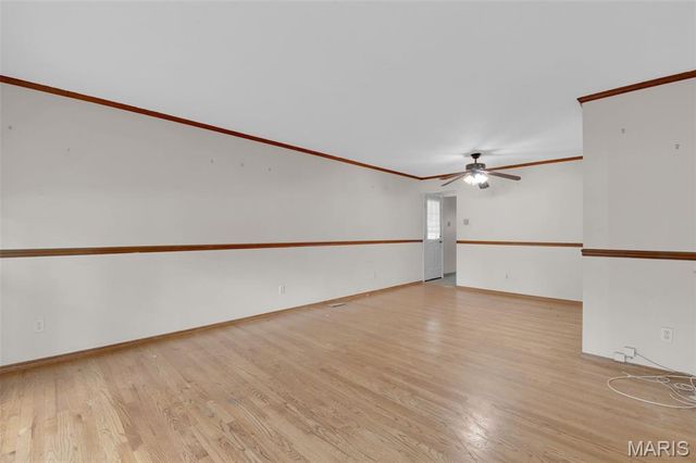 2325 Thunderbird Avenue, Florissant, MO 63033
