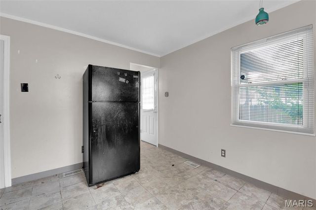 2325 Thunderbird Avenue, Florissant, MO 63033