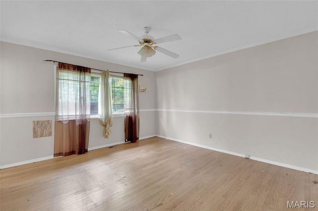 2325 Thunderbird Avenue, Florissant, MO 63033