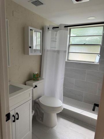 101 E Windsor E 101, West Palm Beach, FL 33417