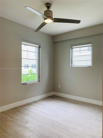 1100 10th St 20, Miami Beach, FL 33139