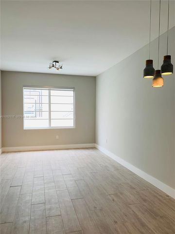 1100 10th St 20, Miami Beach, FL 33139