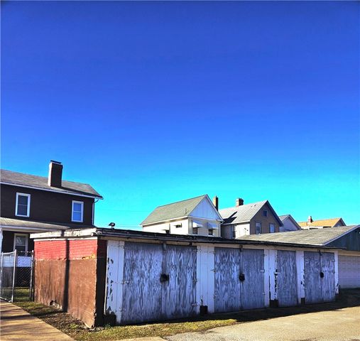 118 S 12th Street, Jeannette, PA 15644