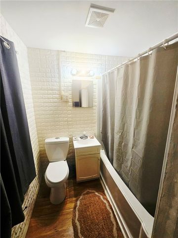 118 S 12th Street, Jeannette, PA 15644