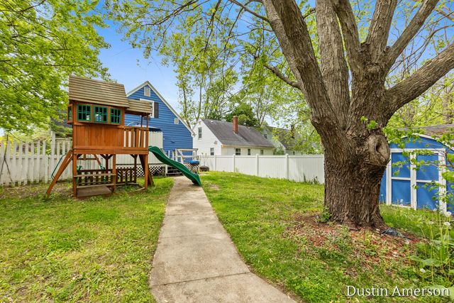 1411 Lewison Avenue, Grand Rapids, MI 49505