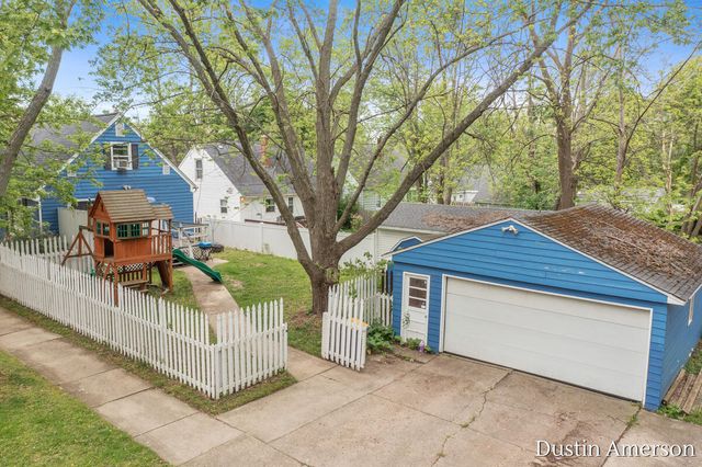 1411 Lewison Avenue, Grand Rapids, MI 49505