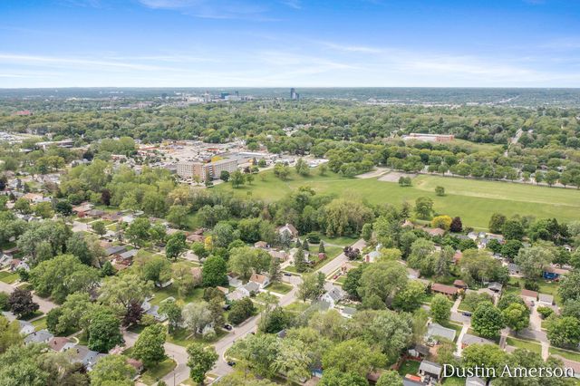 1411 Lewison Avenue, Grand Rapids, MI 49505