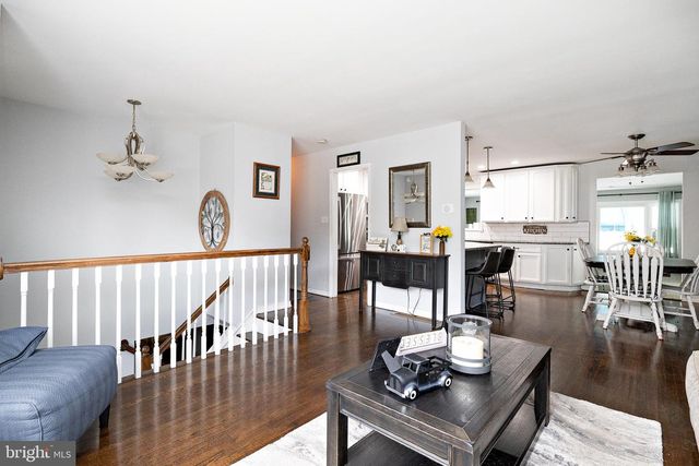 301 ROBERTS AVE, Bellmawr, NJ 08031