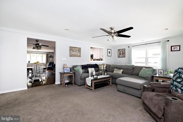301 ROBERTS AVE, Bellmawr, NJ 08031