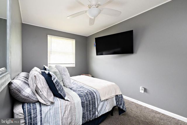 301 ROBERTS AVE, Bellmawr, NJ 08031