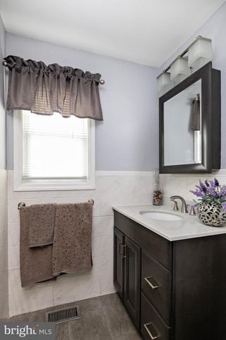 301 ROBERTS AVE, Bellmawr, NJ 08031