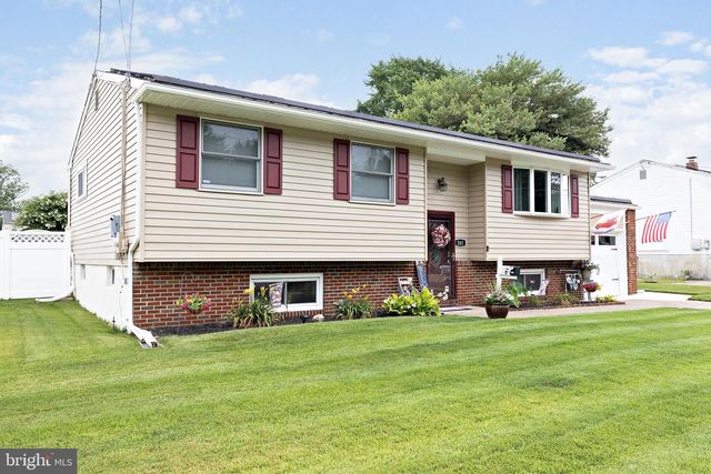 301 ROBERTS AVE, Bellmawr, NJ 08031