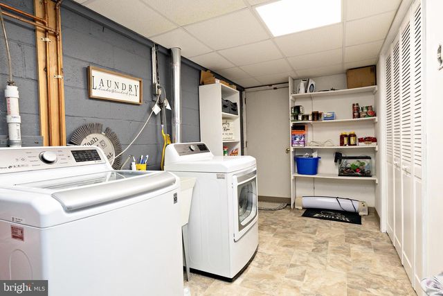 301 ROBERTS AVE, Bellmawr, NJ 08031