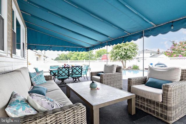 301 ROBERTS AVE, Bellmawr, NJ 08031
