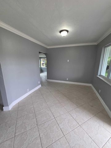 5720 Cleveland Street, Hollywood, FL 33021