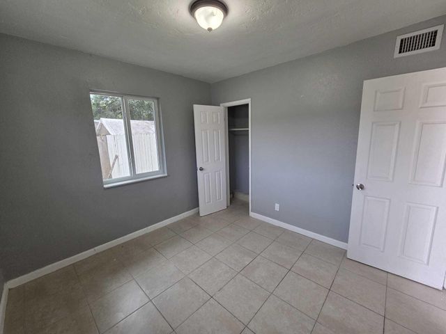 5720 Cleveland Street, Hollywood, FL 33021