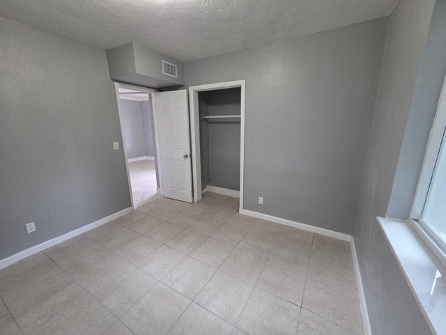 5720 Cleveland Street, Hollywood, FL 33021