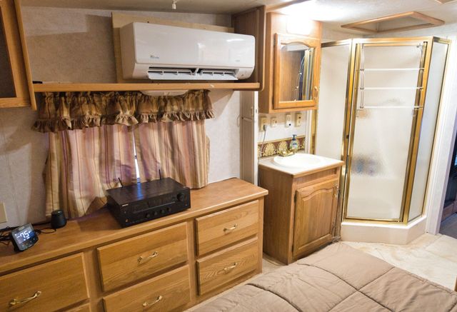 200 County Road 201, Sargent, TX 77414