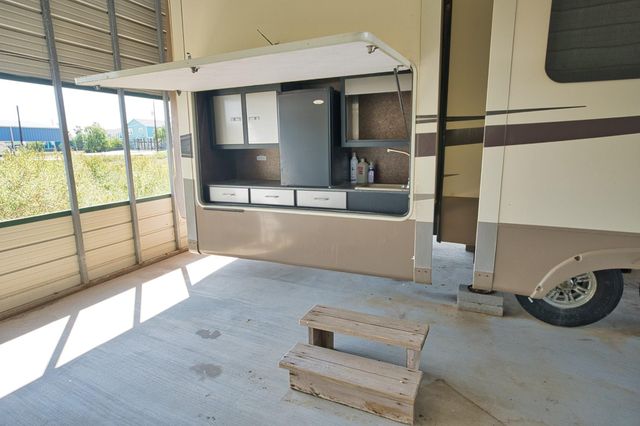 200 County Road 201, Sargent, TX 77414