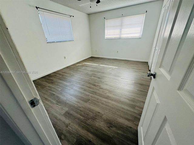 215 NW 35th Avenue up, Miami, FL 33125