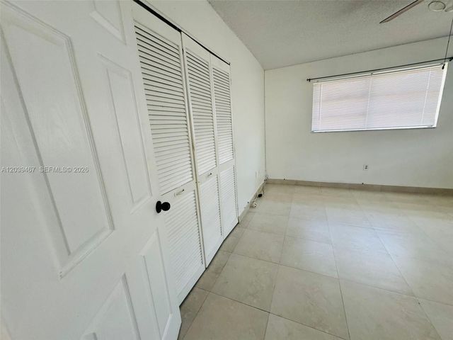 215 NW 35th Avenue up, Miami, FL 33125