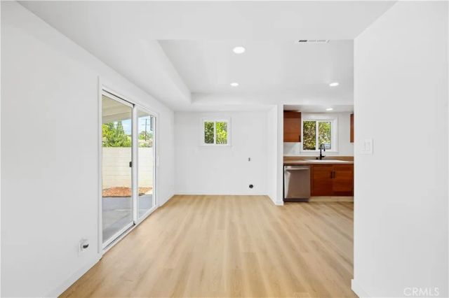 14807 San Fernando Mission Boulevard, Mission Hills (san Fernando), CA 91345