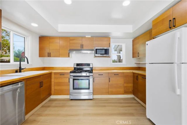 14807 San Fernando Mission Boulevard, Mission Hills (san Fernando), CA 91345