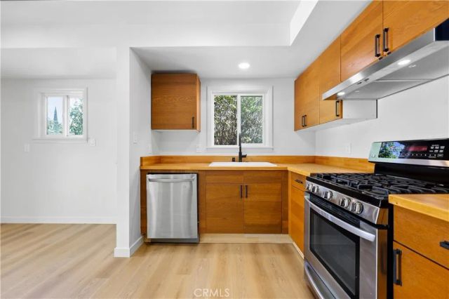 14807 San Fernando Mission Boulevard, Mission Hills (san Fernando), CA 91345