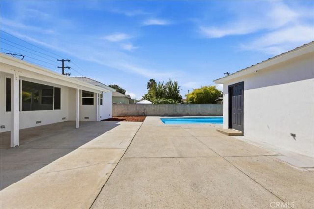 14807 San Fernando Mission Boulevard, Mission Hills (san Fernando), CA 91345