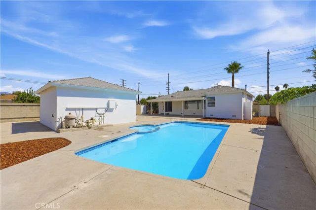 14807 San Fernando Mission Boulevard, Mission Hills (san Fernando), CA 91345