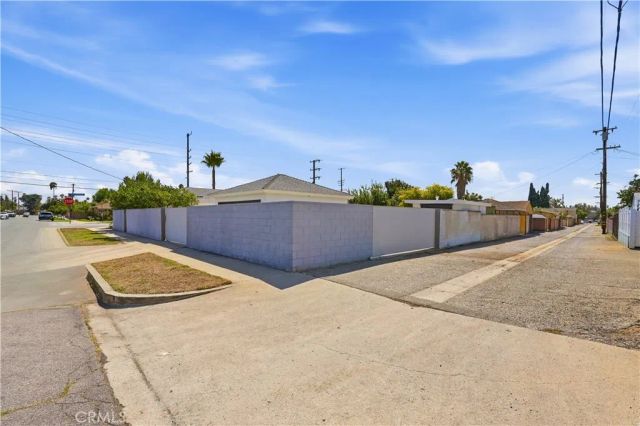 14807 San Fernando Mission Boulevard, Mission Hills (san Fernando), CA 91345