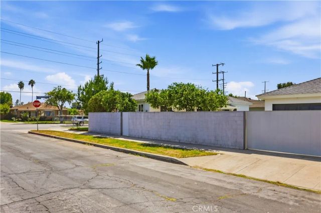 14807 San Fernando Mission Boulevard, Mission Hills (san Fernando), CA 91345
