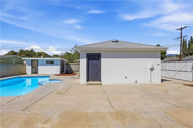 14807 San Fernando Mission Boulevard, Mission Hills (san Fernando), CA 91345