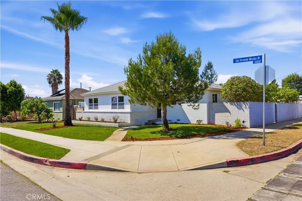 14807 San Fernando Mission Boulevard, Mission Hills (san Fernando), CA 91345
