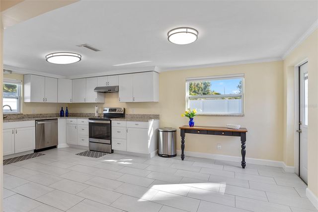 9203 51ST STREET N, Pinellas Park, FL 33782