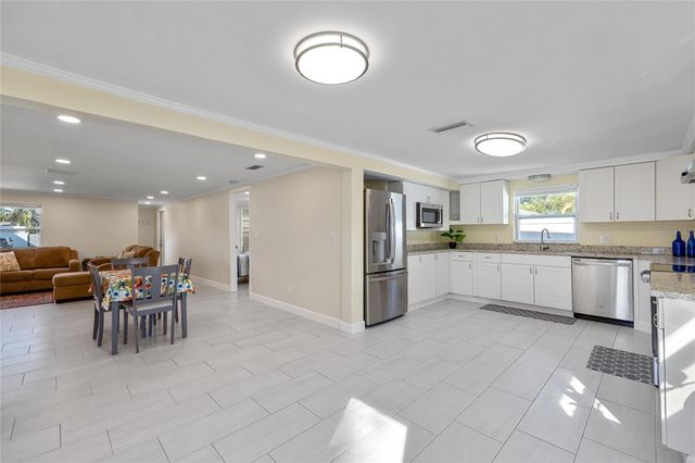 9203 51ST STREET N, Pinellas Park, FL 33782