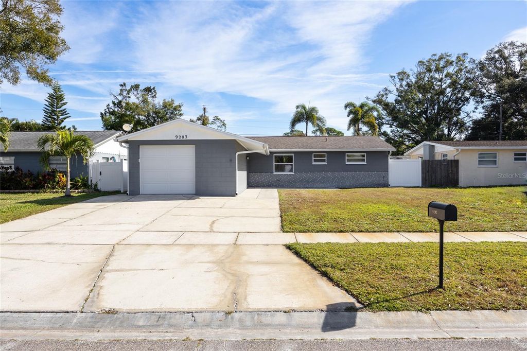 9203 51ST STREET N, Pinellas Park, FL 33782