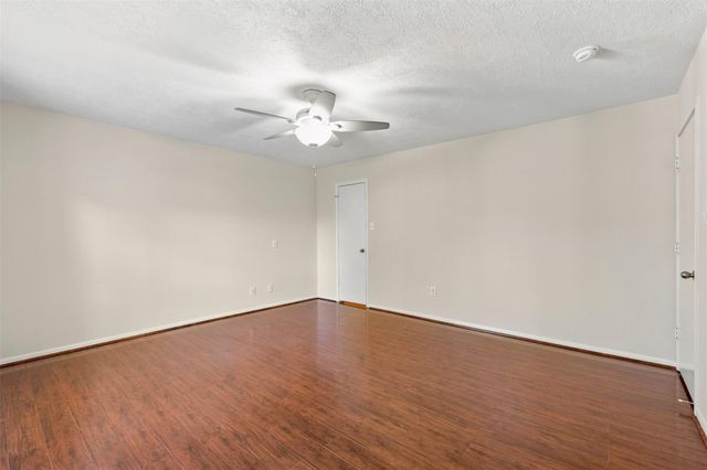 1100 Augusta Drive 86, Houston, TX 77057